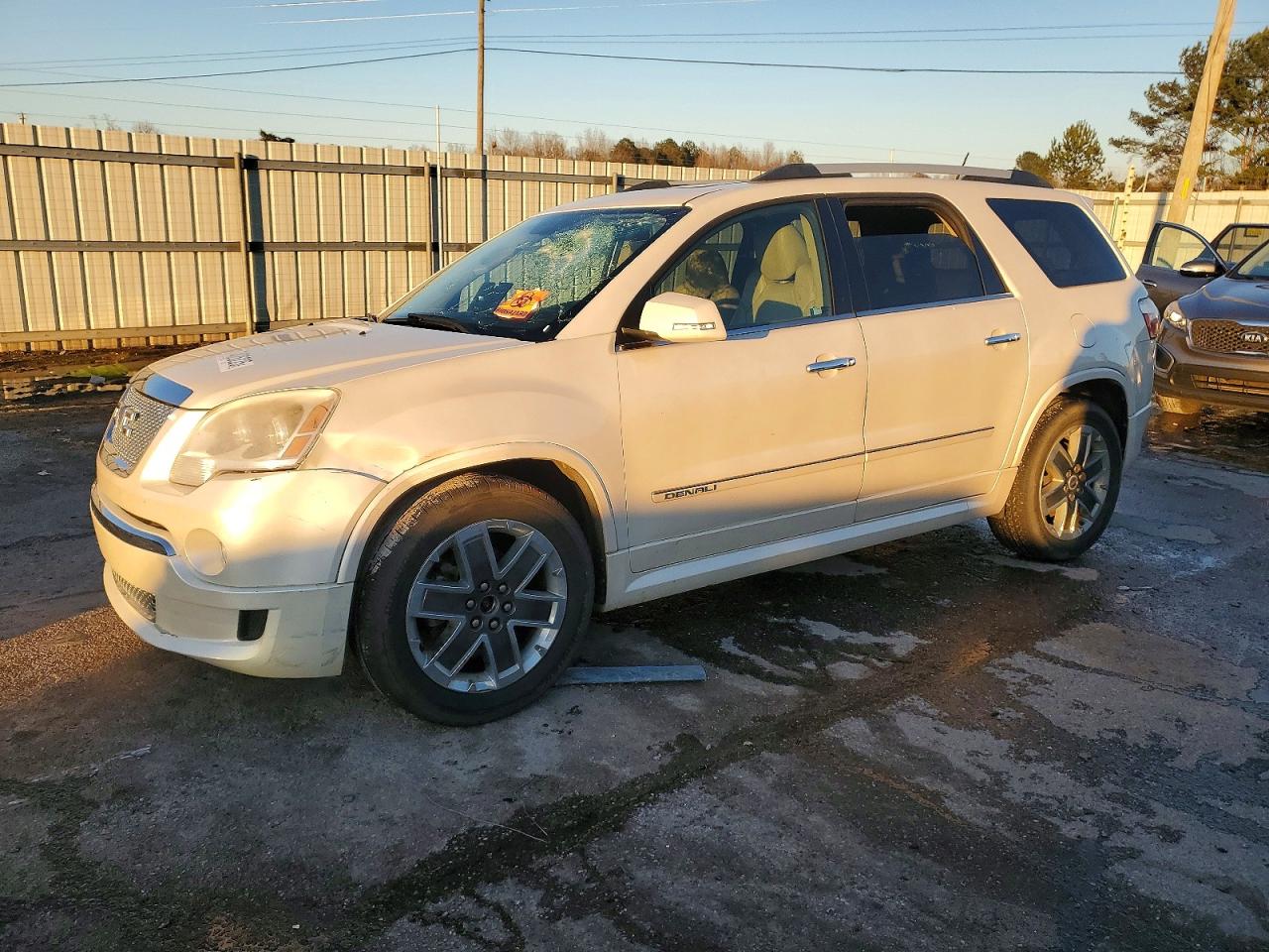 GMC ACADIA 2012