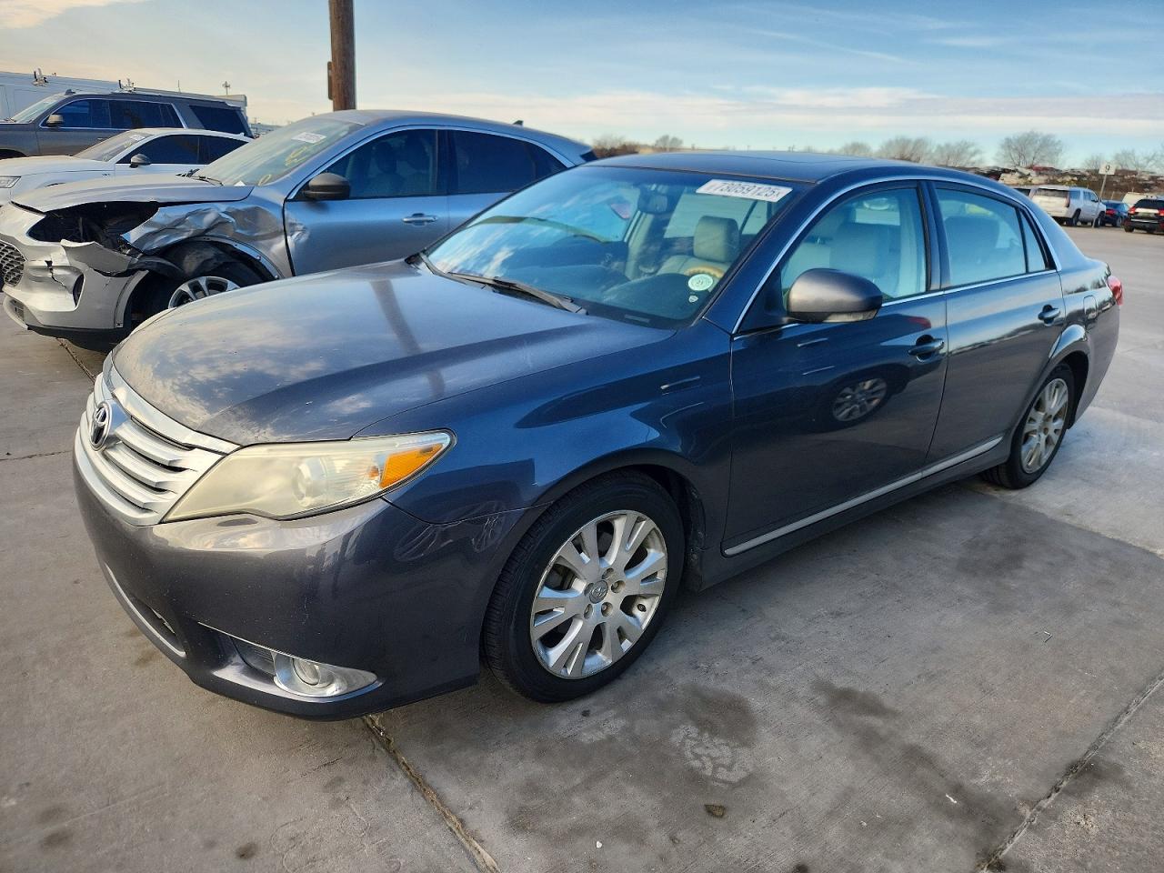 TOYOTA AVALON BAS 2011