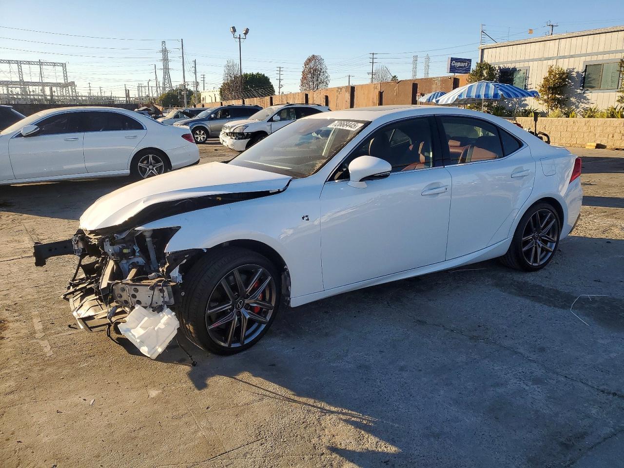 LEXUS IS 2019
