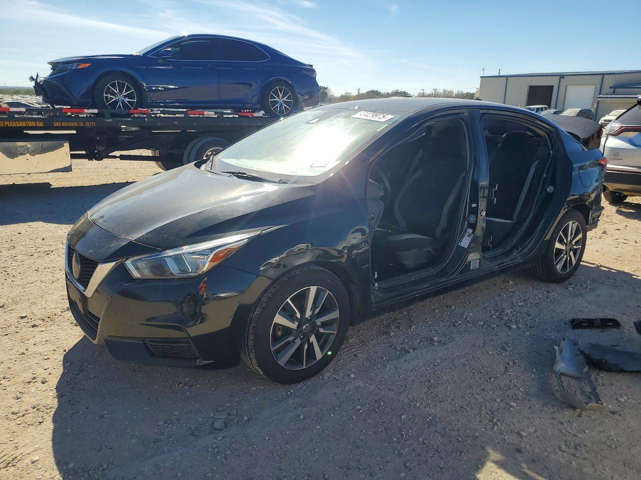 NISSAN VERSA 2021
