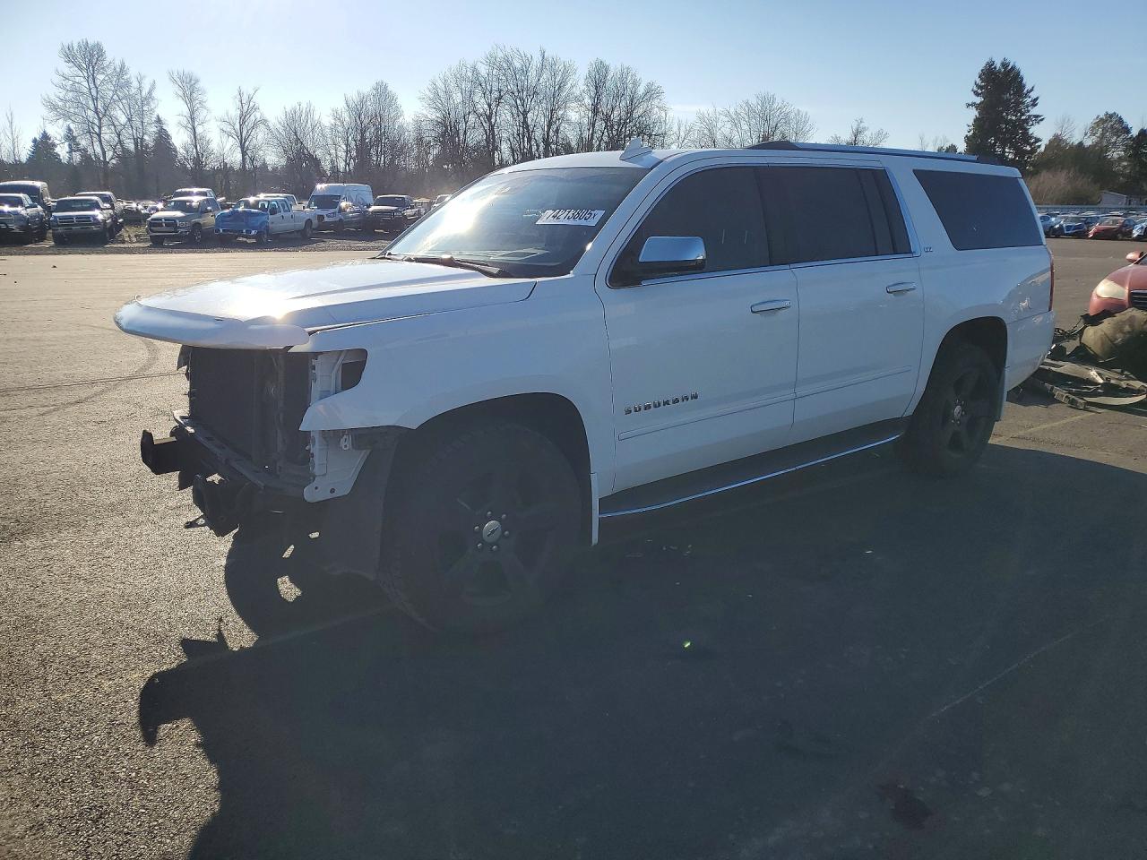 CHEVROLET SUBURBAN 2016