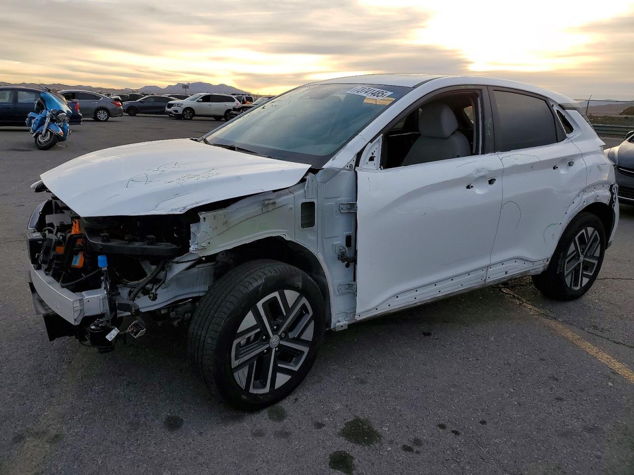 HYUNDAI KONA 2023