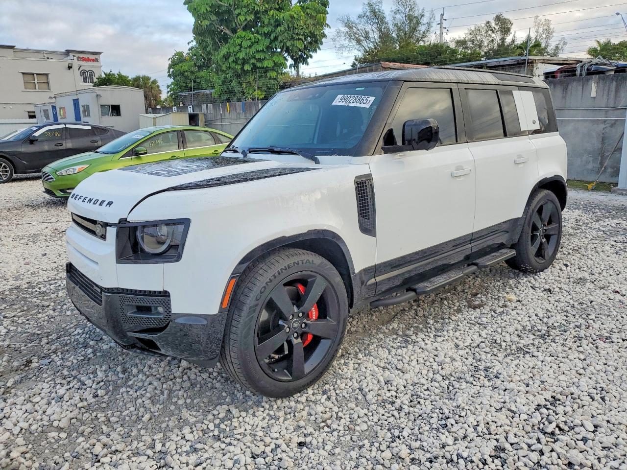LAND ROVER DEFENDER 1 2023