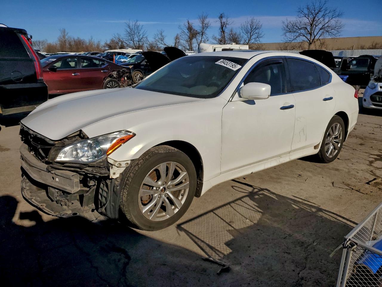 INFINITI M37 X 2011