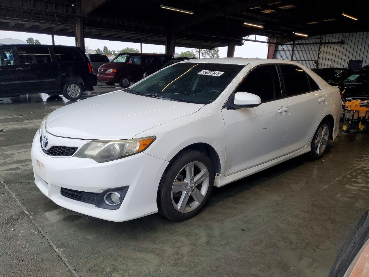 TOYOTA CAMRY BASE 2012