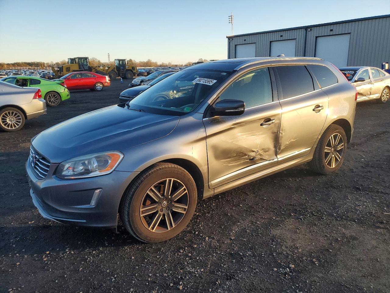 VOLVO XC60 T6 PR 2016