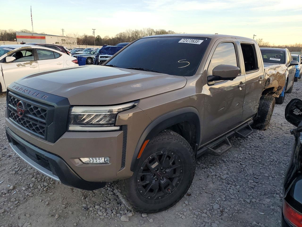 NISSAN FRONTIER 2022