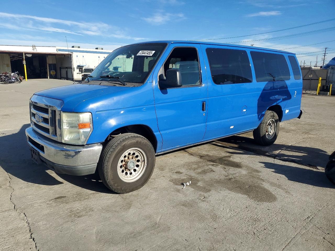 FORD ECONOLINE 2011