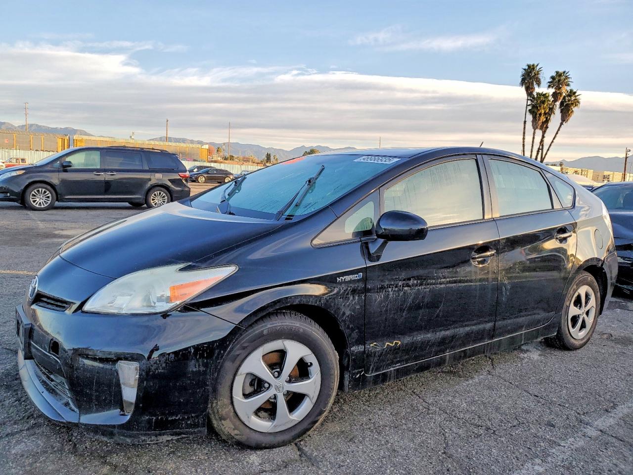 TOYOTA PRIUS 2014