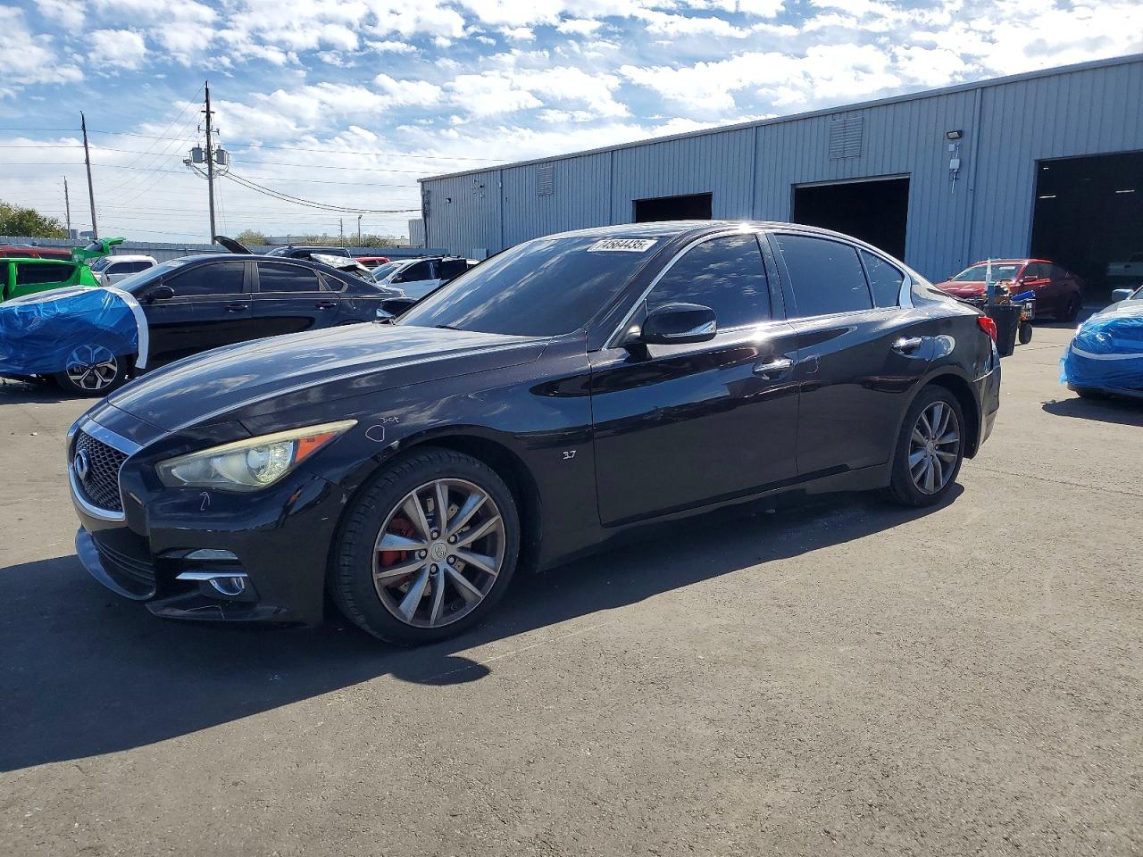 INFINITI Q50 2014