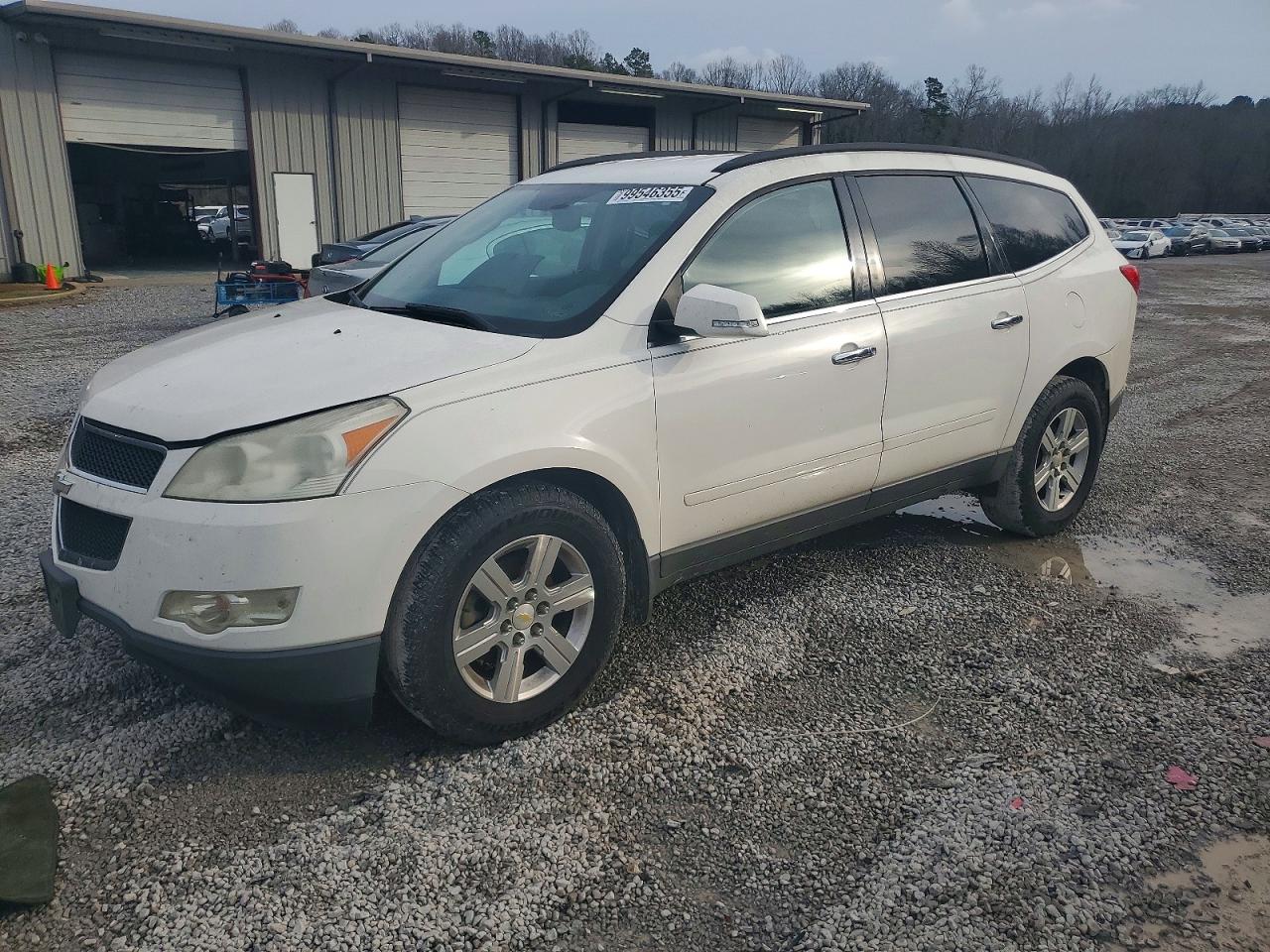 CHEVROLET TRAVERSE 2011