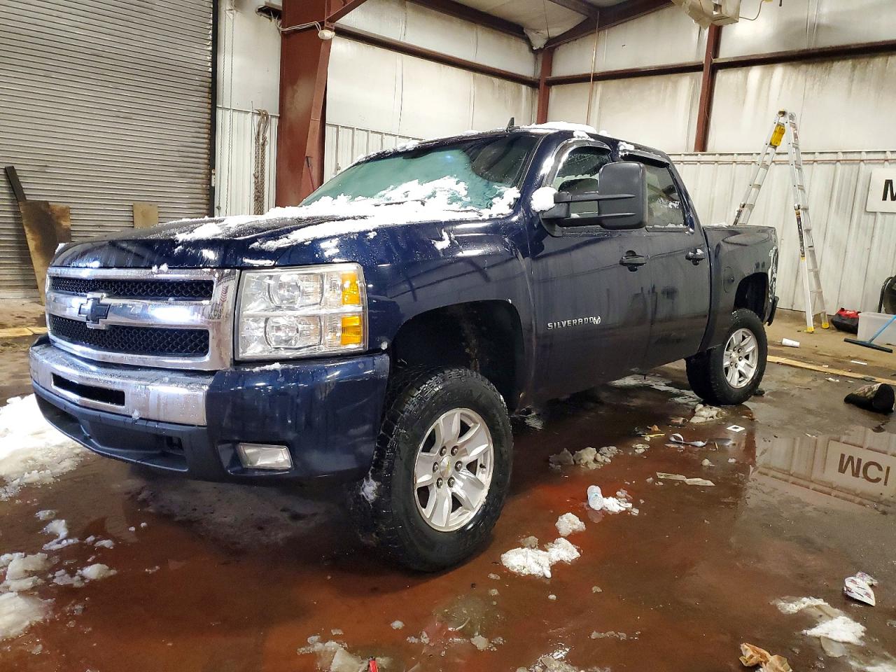 CHEVROLET SILVERADO 2011
