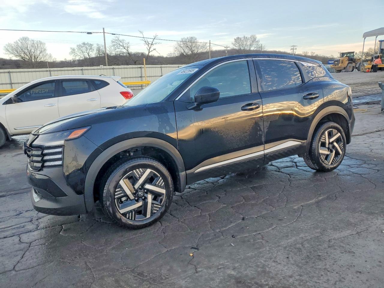NISSAN KICKS 2025