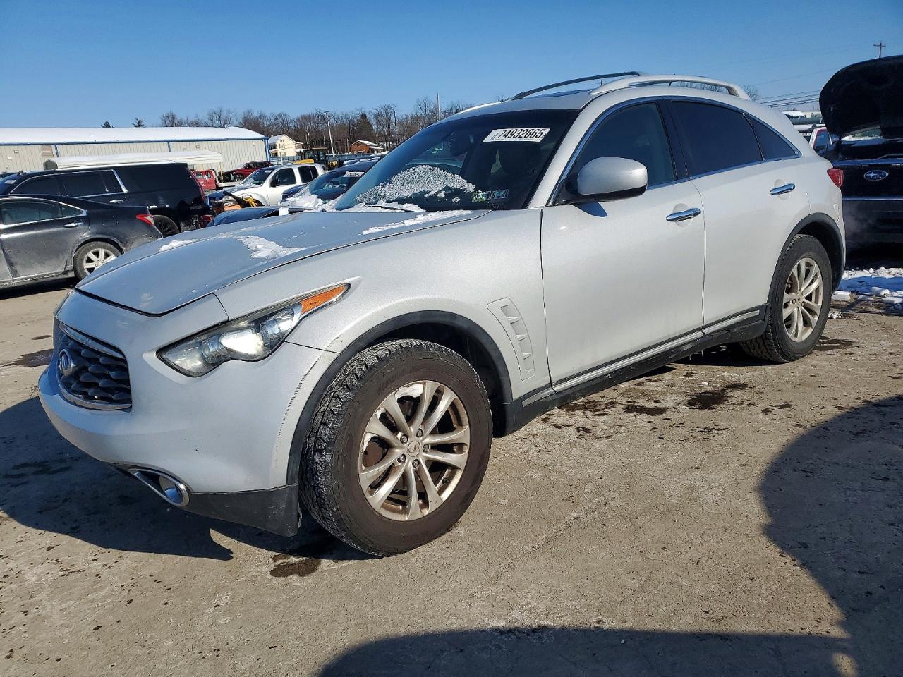 INFINITI FX35 2010