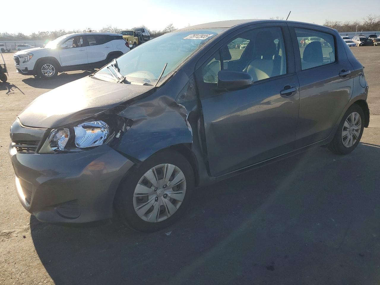 TOYOTA YARIS 2012
