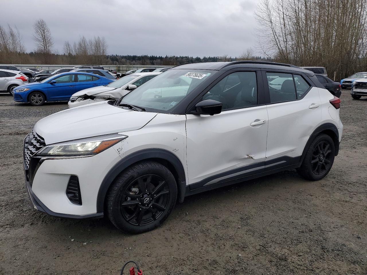 NISSAN KICKS 2023