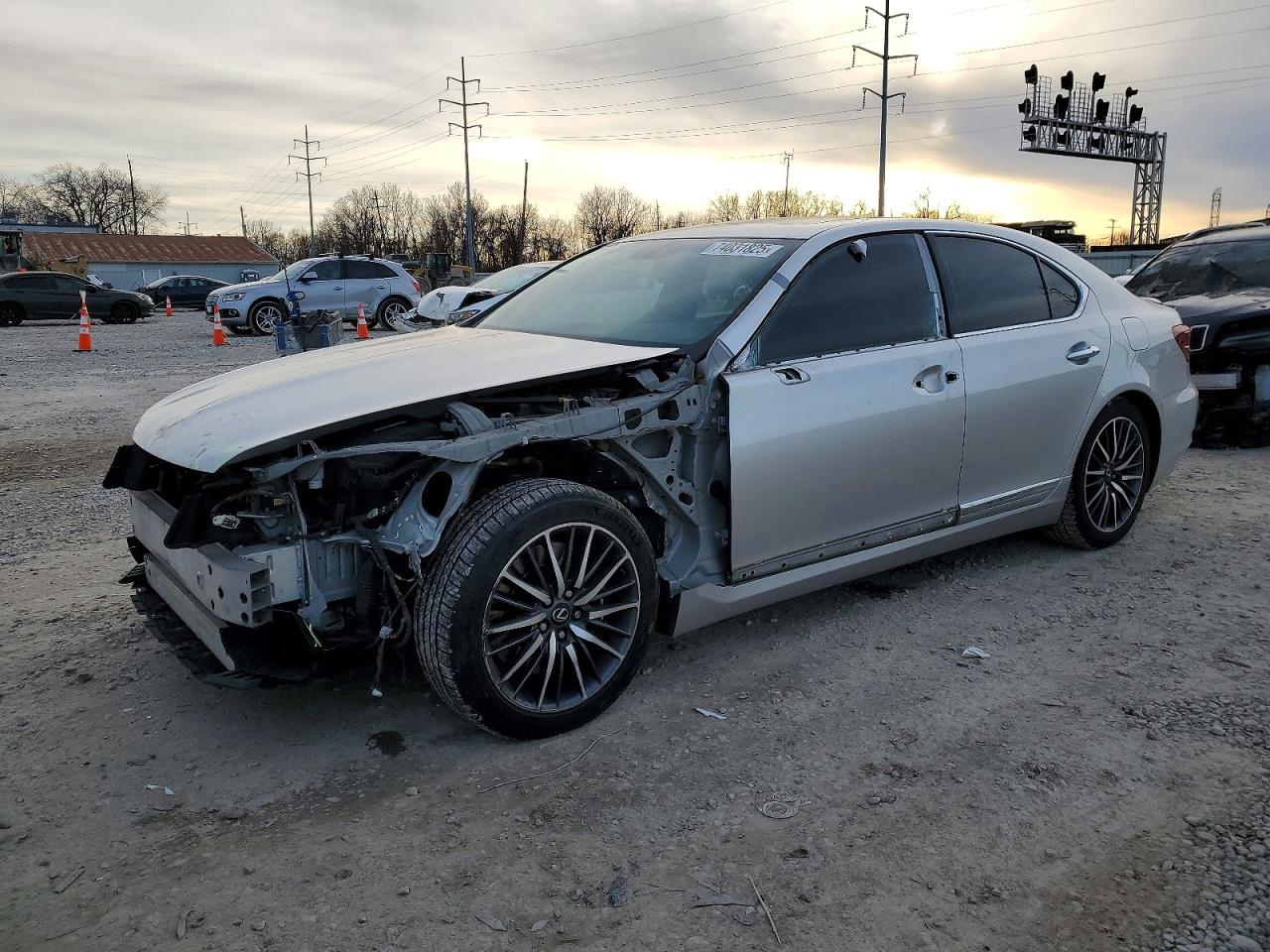 LEXUS LS 2015