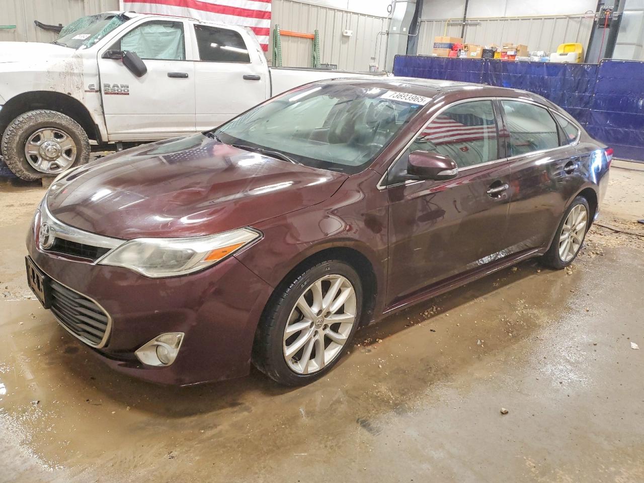 TOYOTA AVALON 2013
