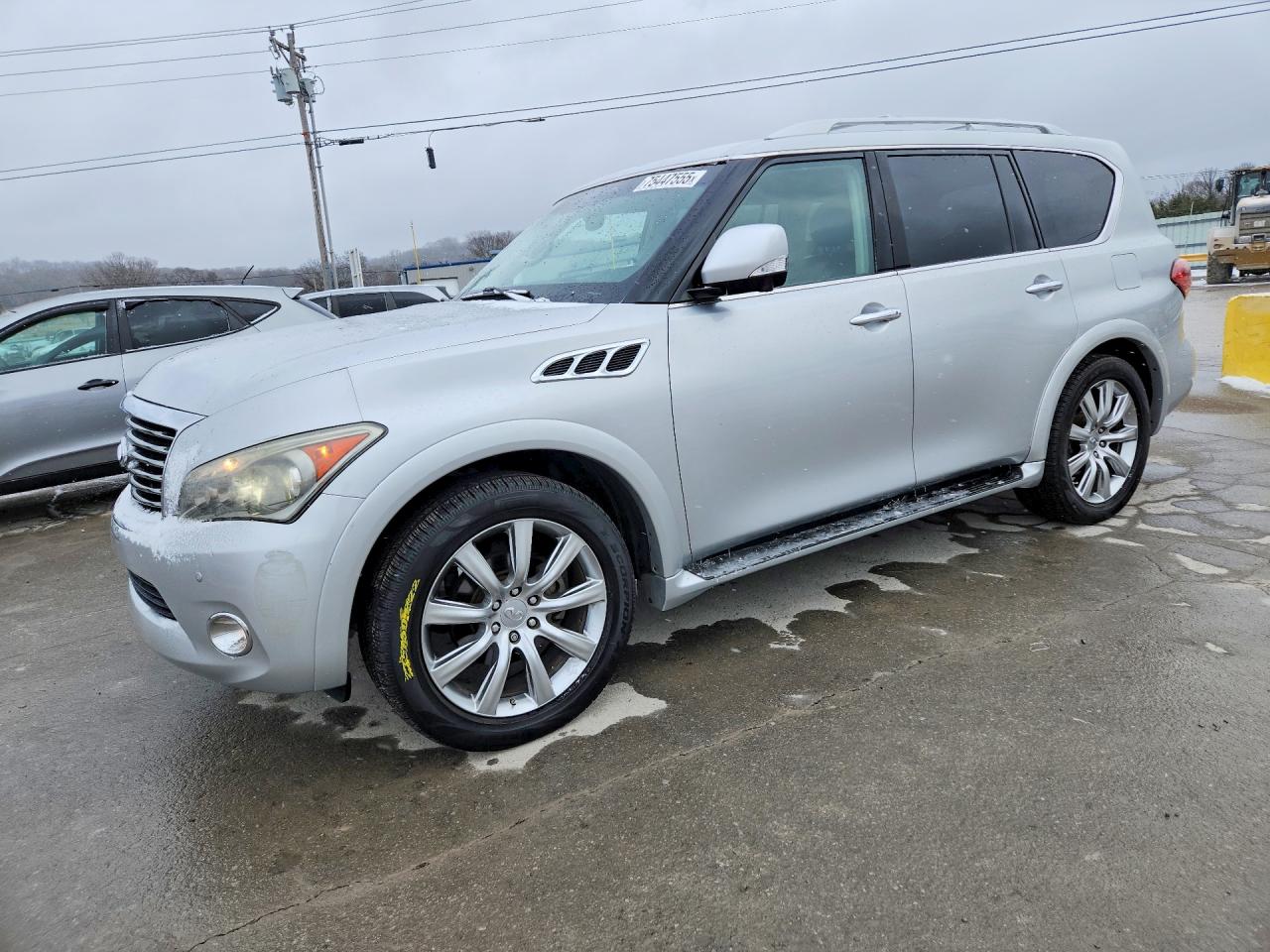 INFINITI QX56 2012