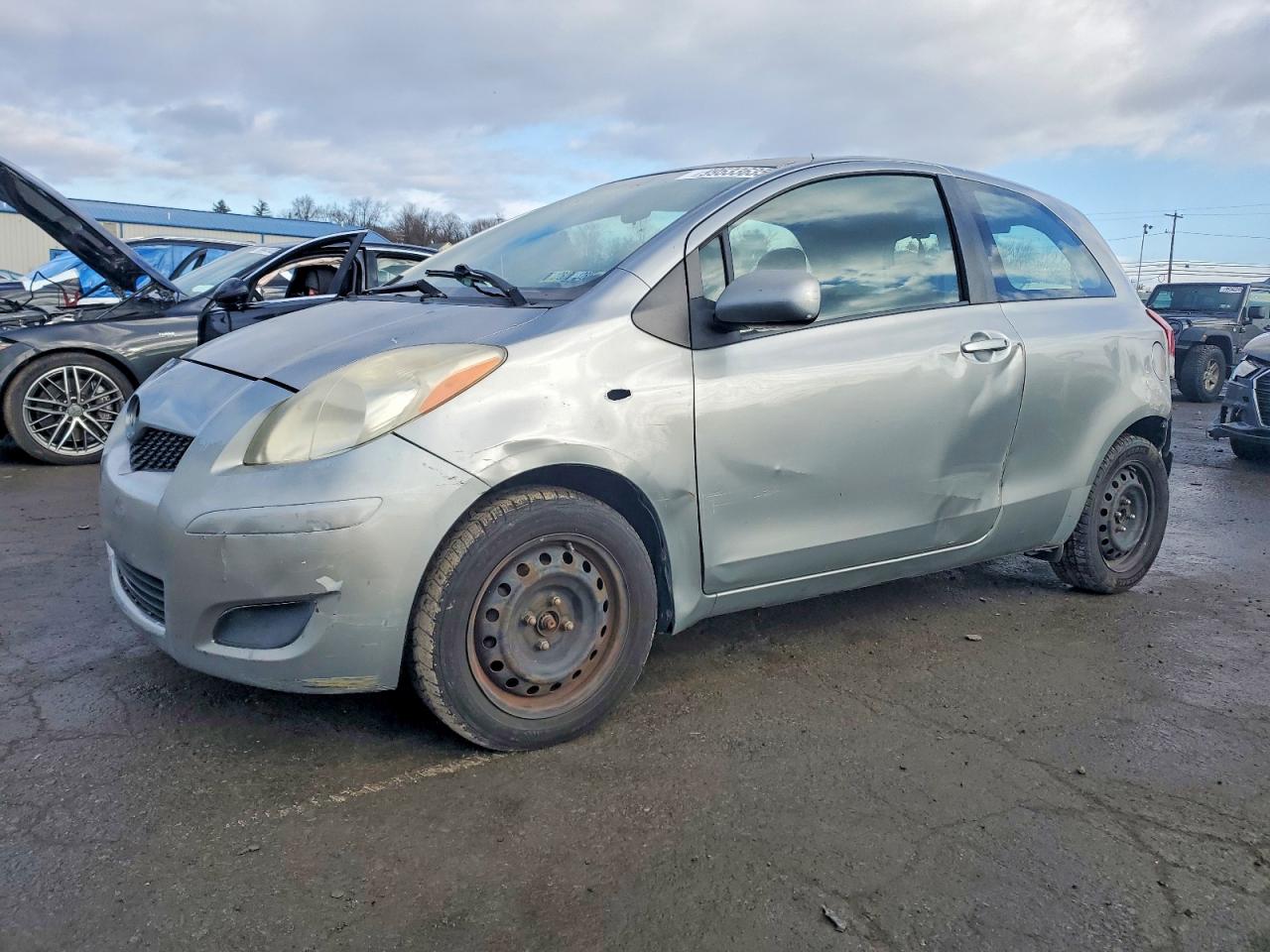 TOYOTA YARIS 2009