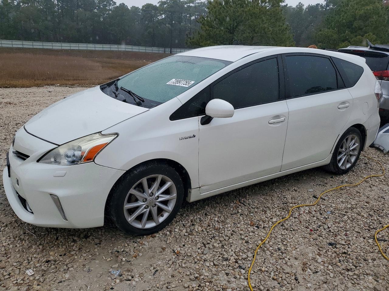 TOYOTA PRIUS V 2012