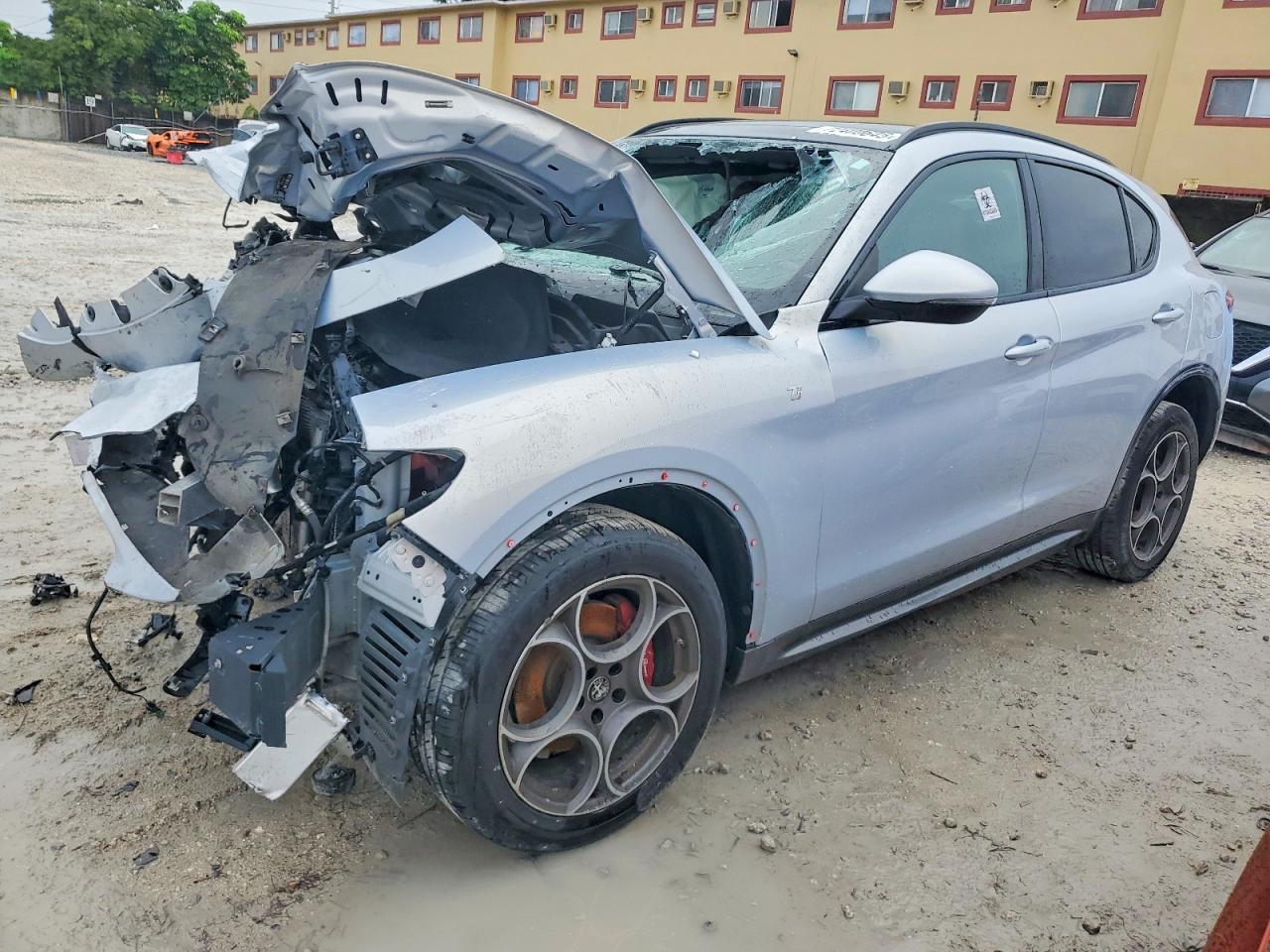 ALFA ROMEO STELVIO 2022