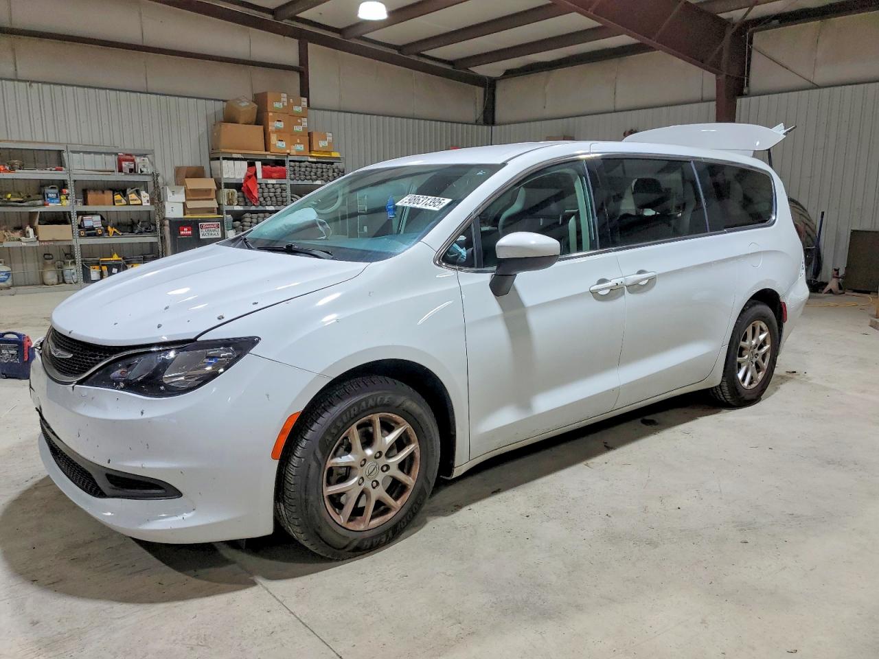 CHRYSLER VOYAGER 2021