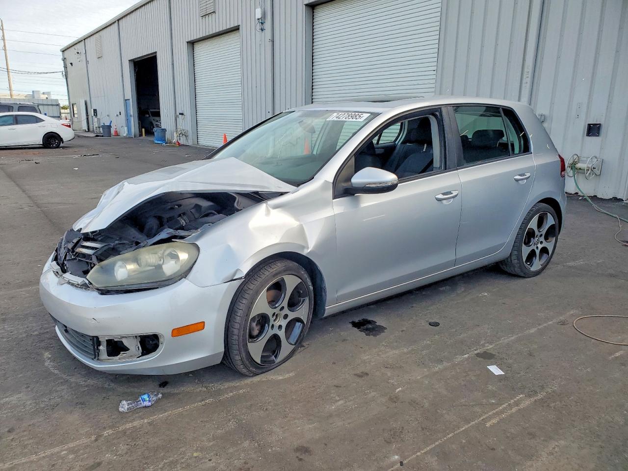 VOLKSWAGEN GOLF 2010