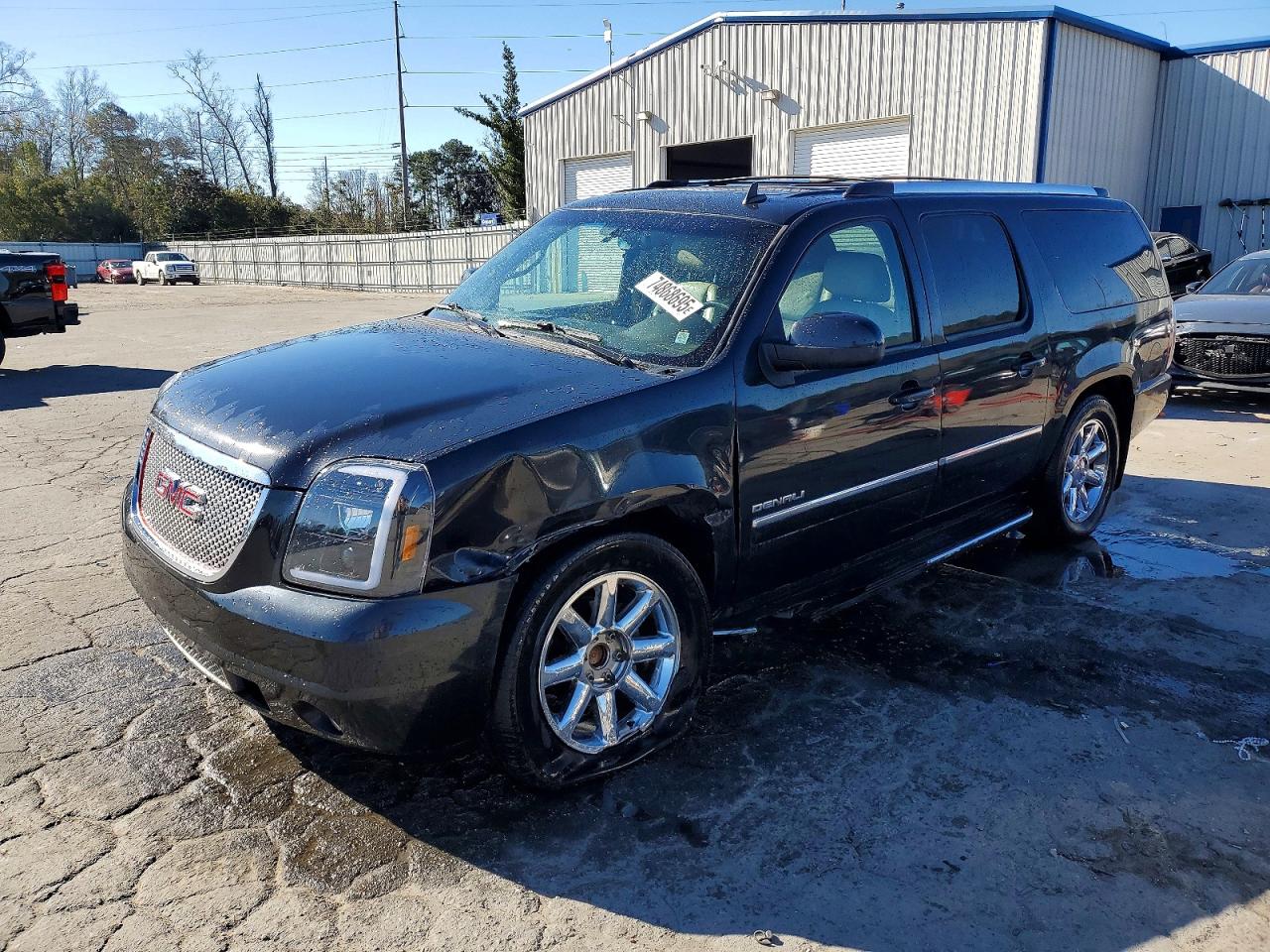 GMC YUKON XL 2011