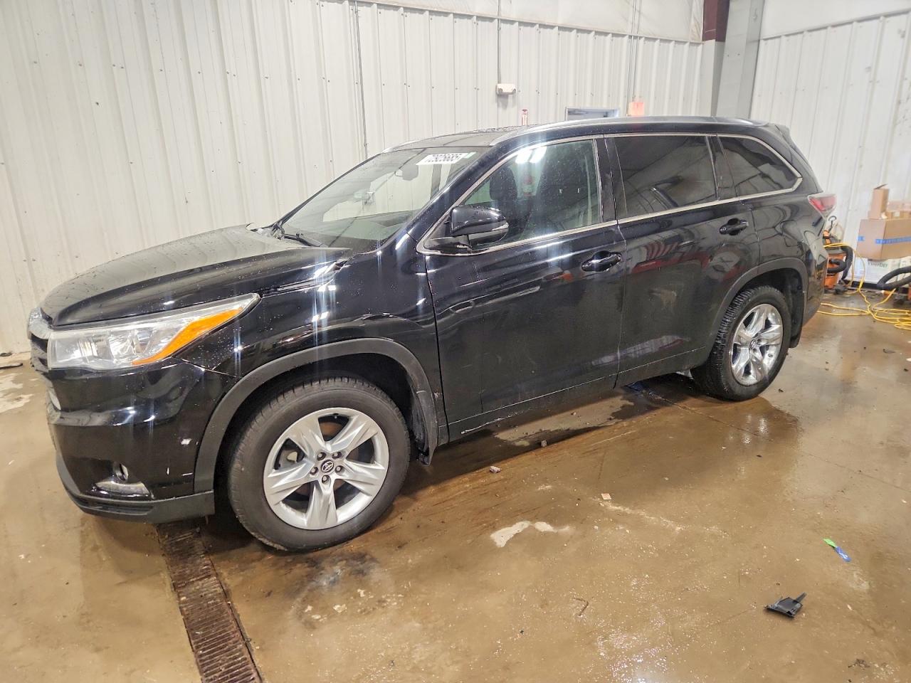 TOYOTA HIGHLANDER 2016