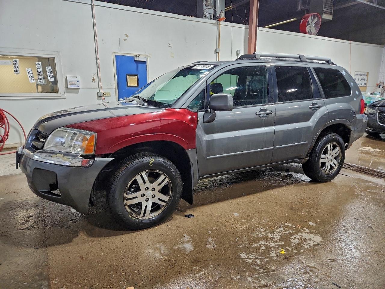 MITSUBISHI ENDEAVOR X 2004