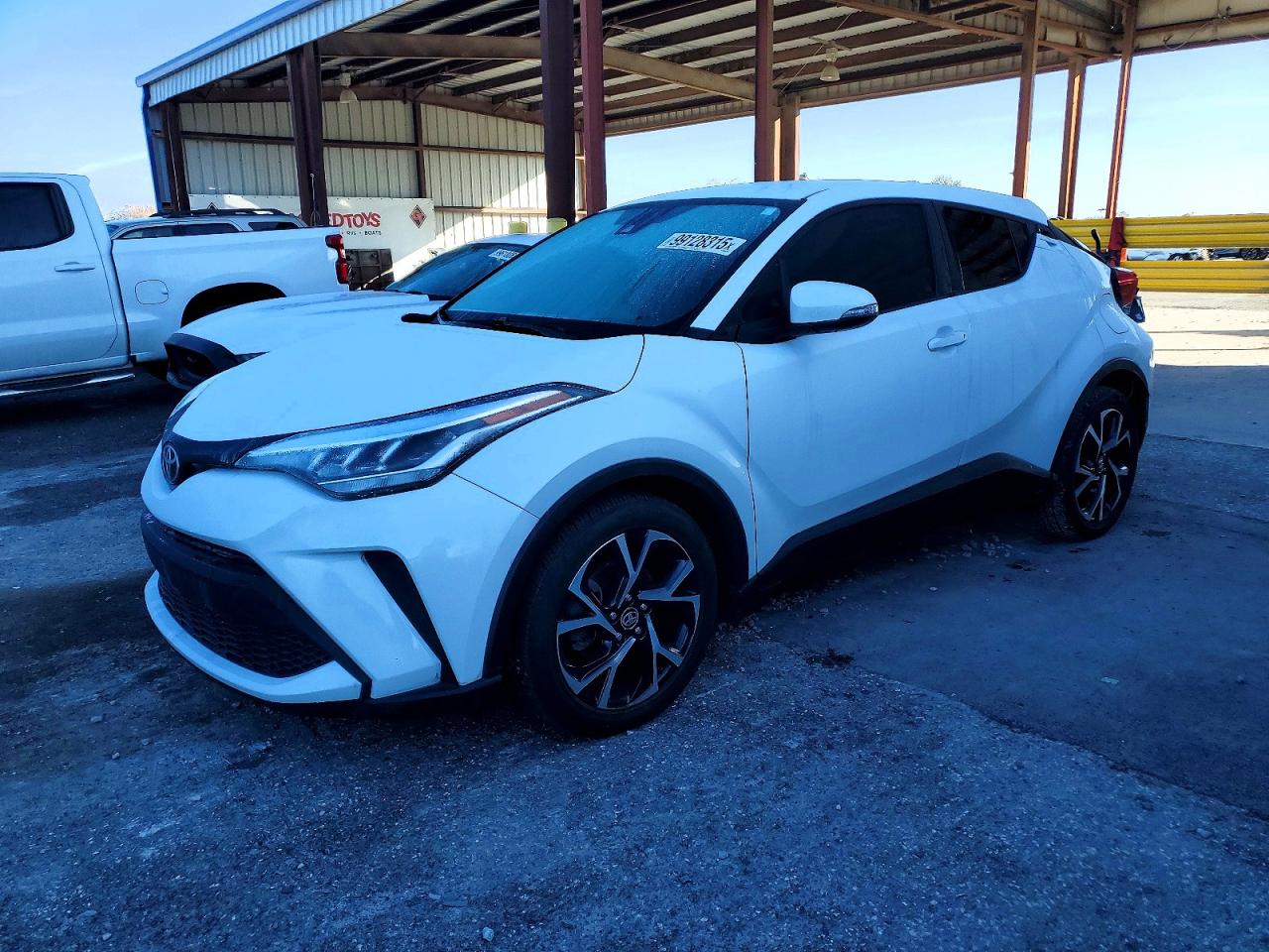 TOYOTA C-HR XLE 2020