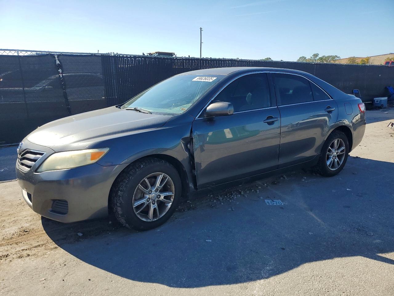 TOYOTA CAMRY BASE 2010