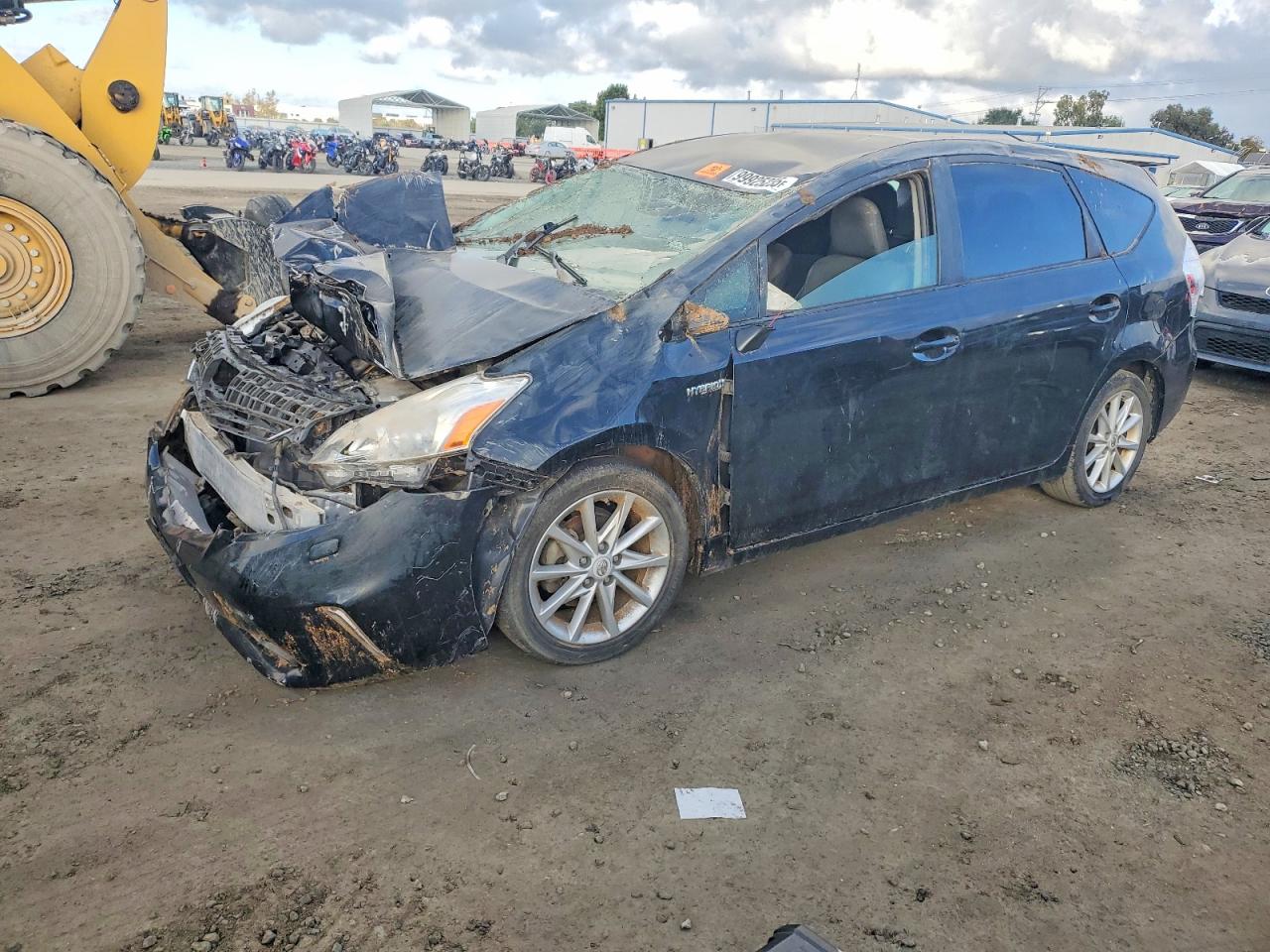 TOYOTA PRIUS V 2012