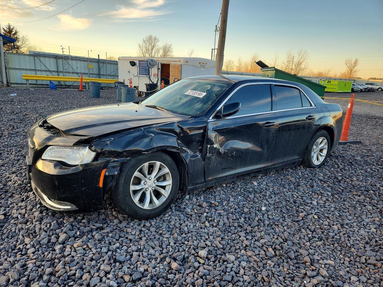 CHRYSLER 300 2015