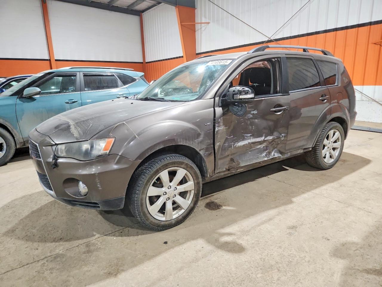 MITSUBISHI OUTLANDER 2012