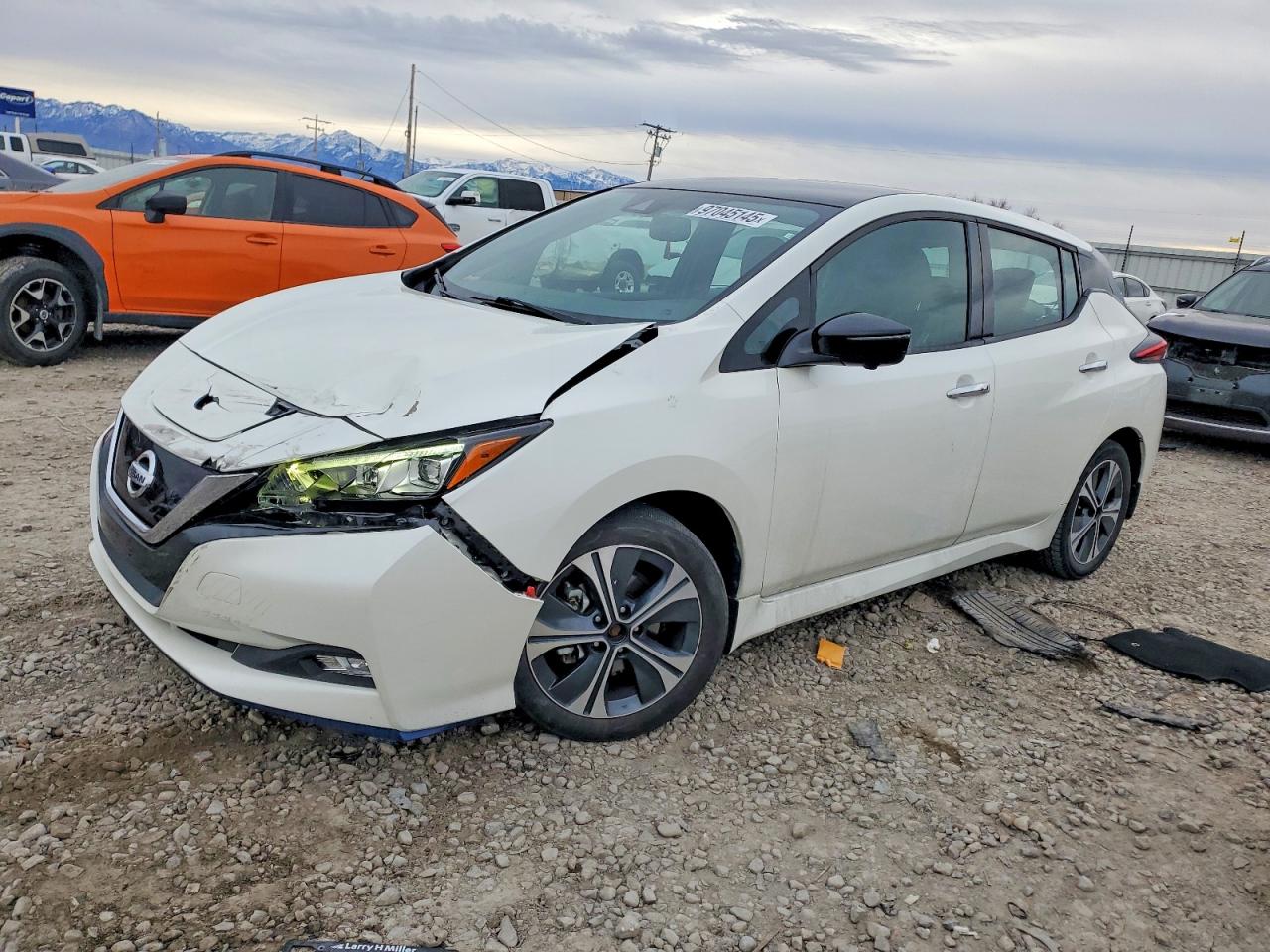 NISSAN LEAF 2021