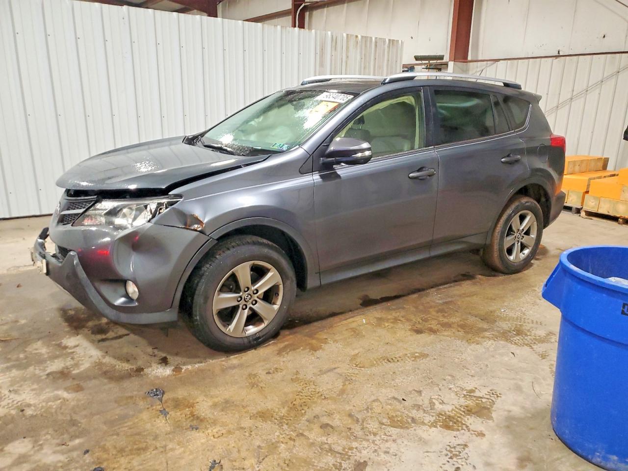 TOYOTA RAV4 2015