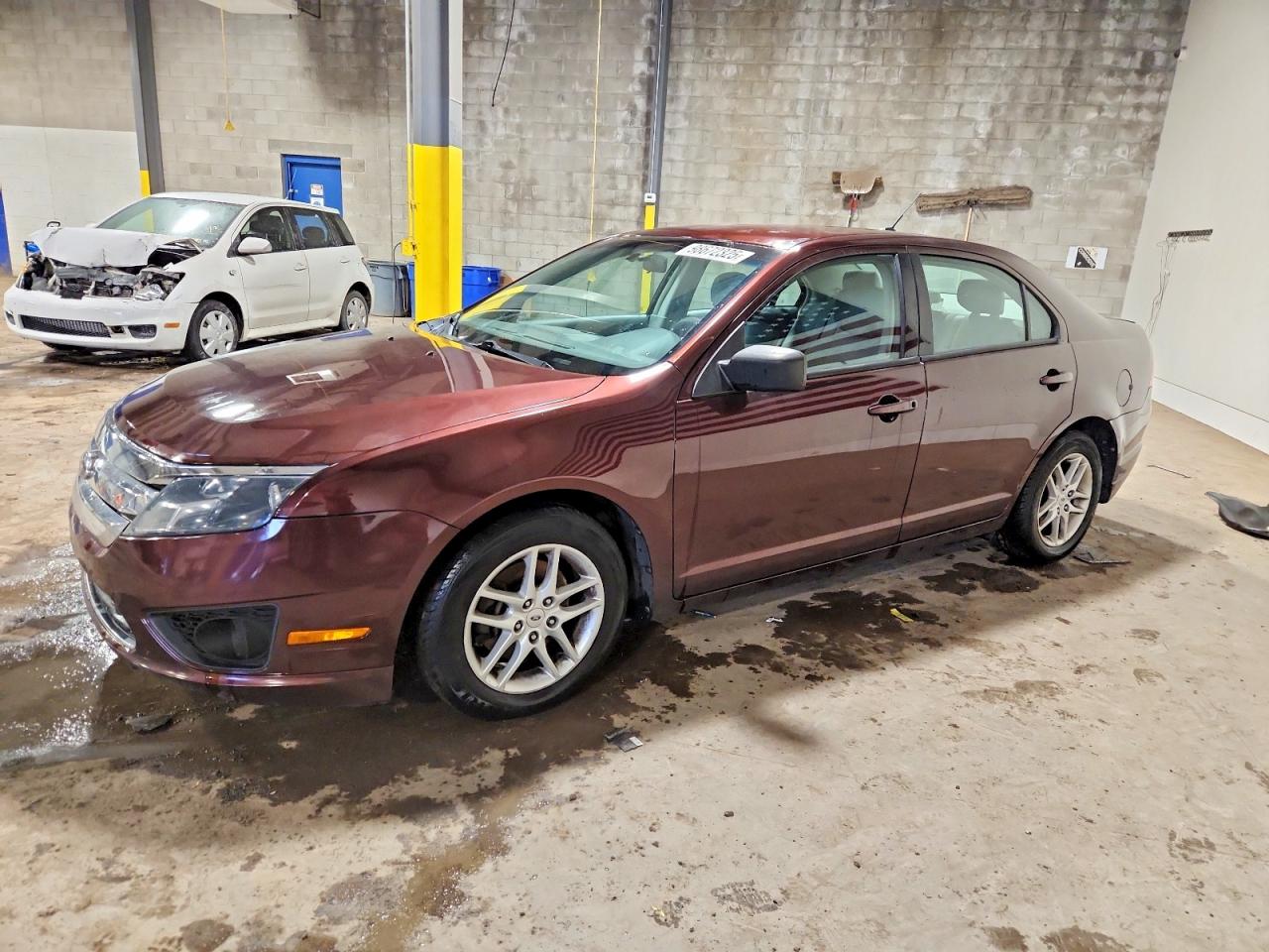 FORD FUSION S 2012