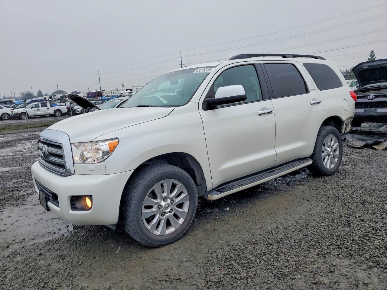 TOYOTA SEQUOIA PL 2010