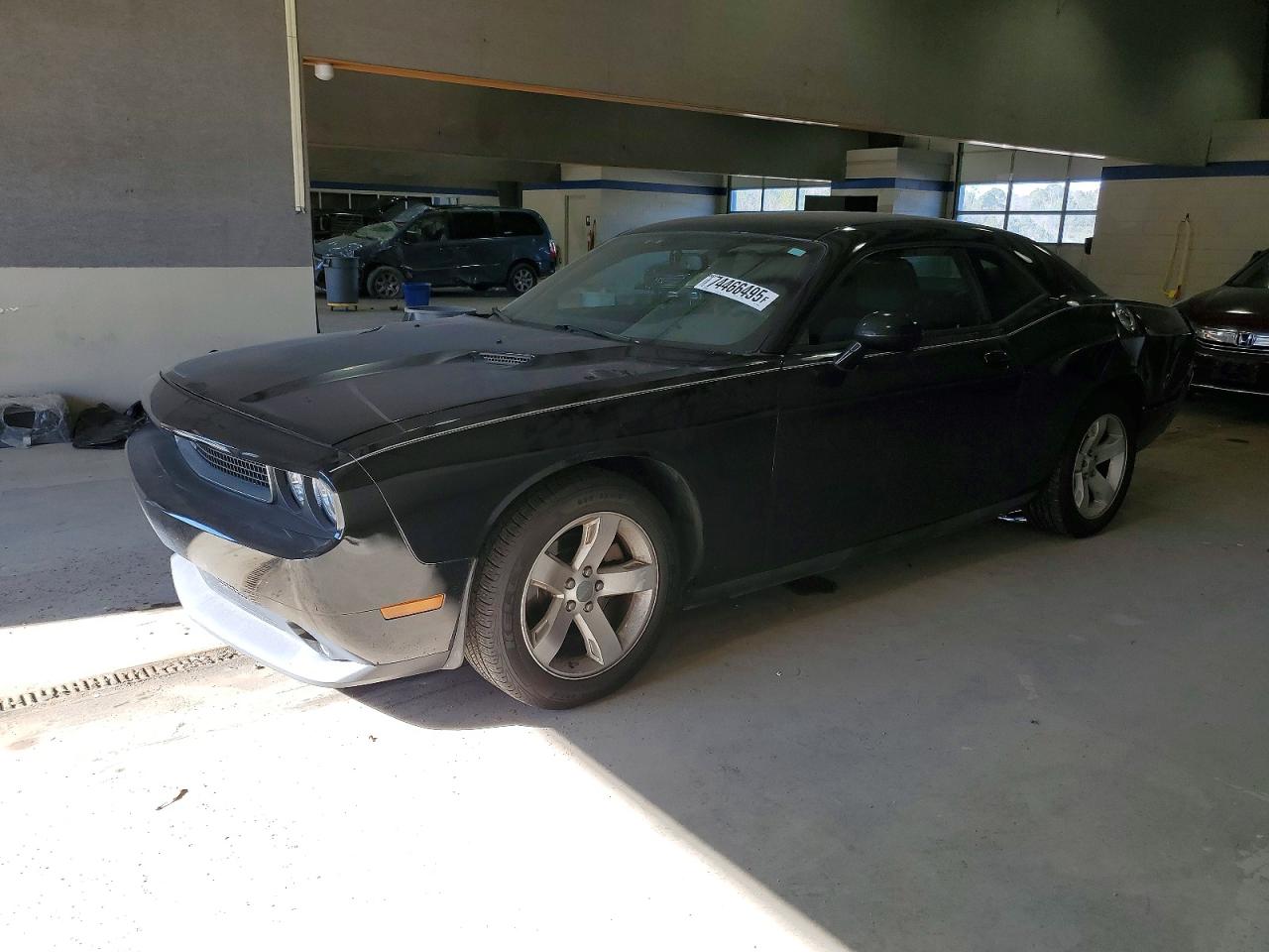 DODGE CHALLENGER 2013