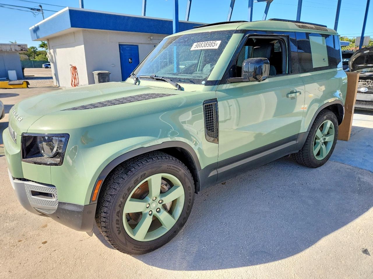 LAND ROVER DEFENDER 2023