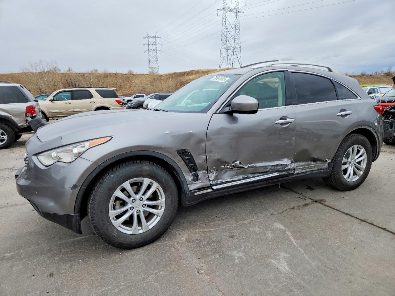 INFINITI FX35 2011