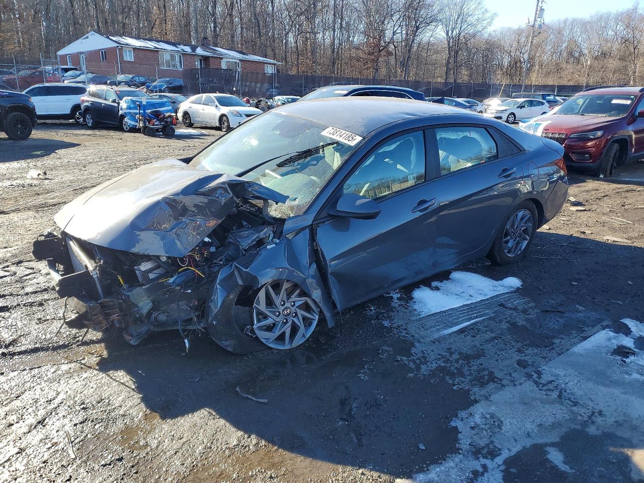 HYUNDAI ELANTRA 2024