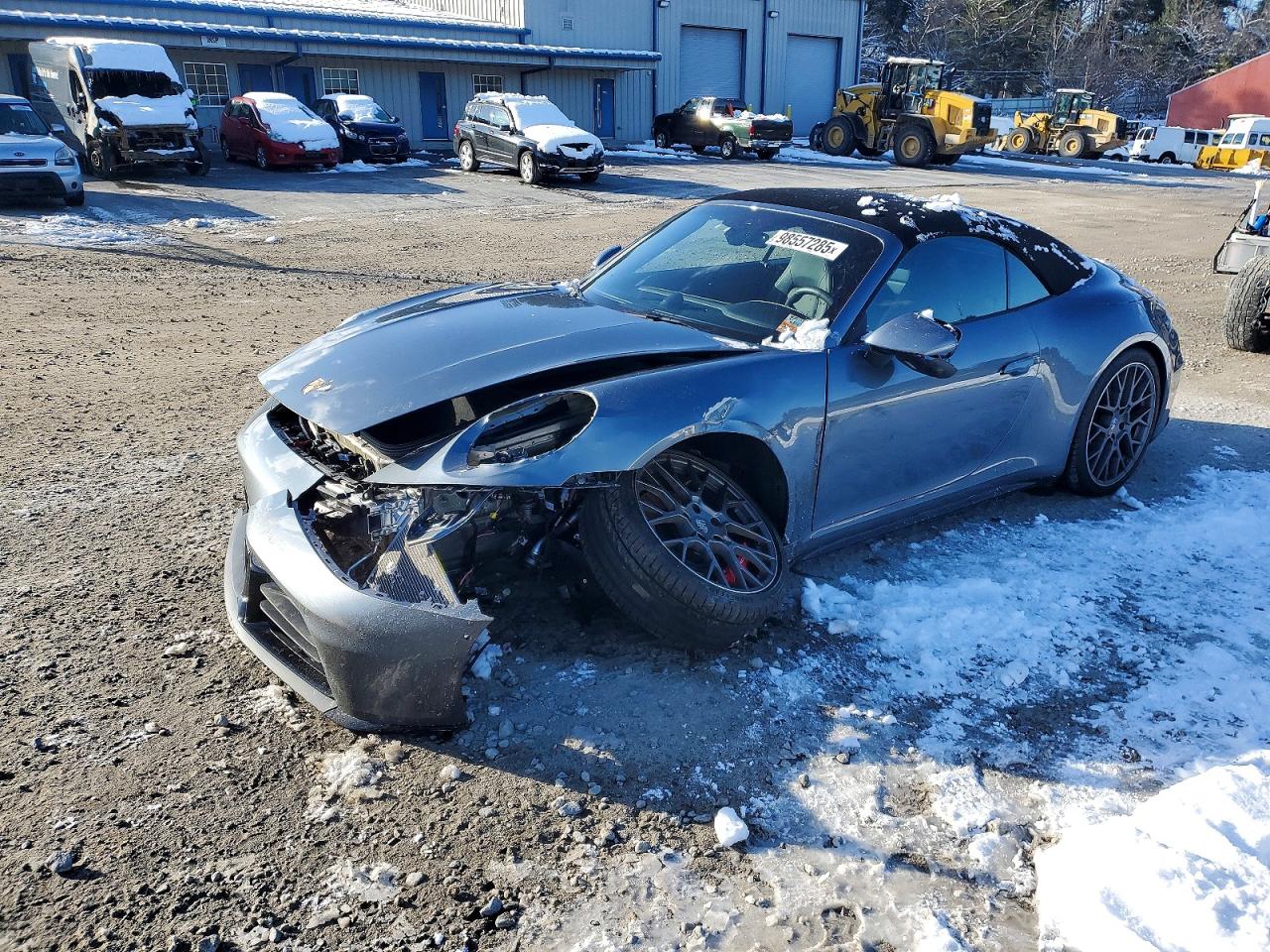 PORSCHE 911 2025