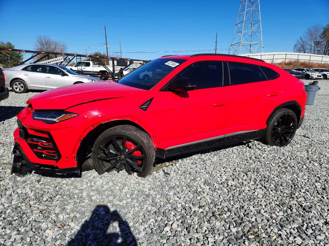 LAMBORGHINI URUS 2019