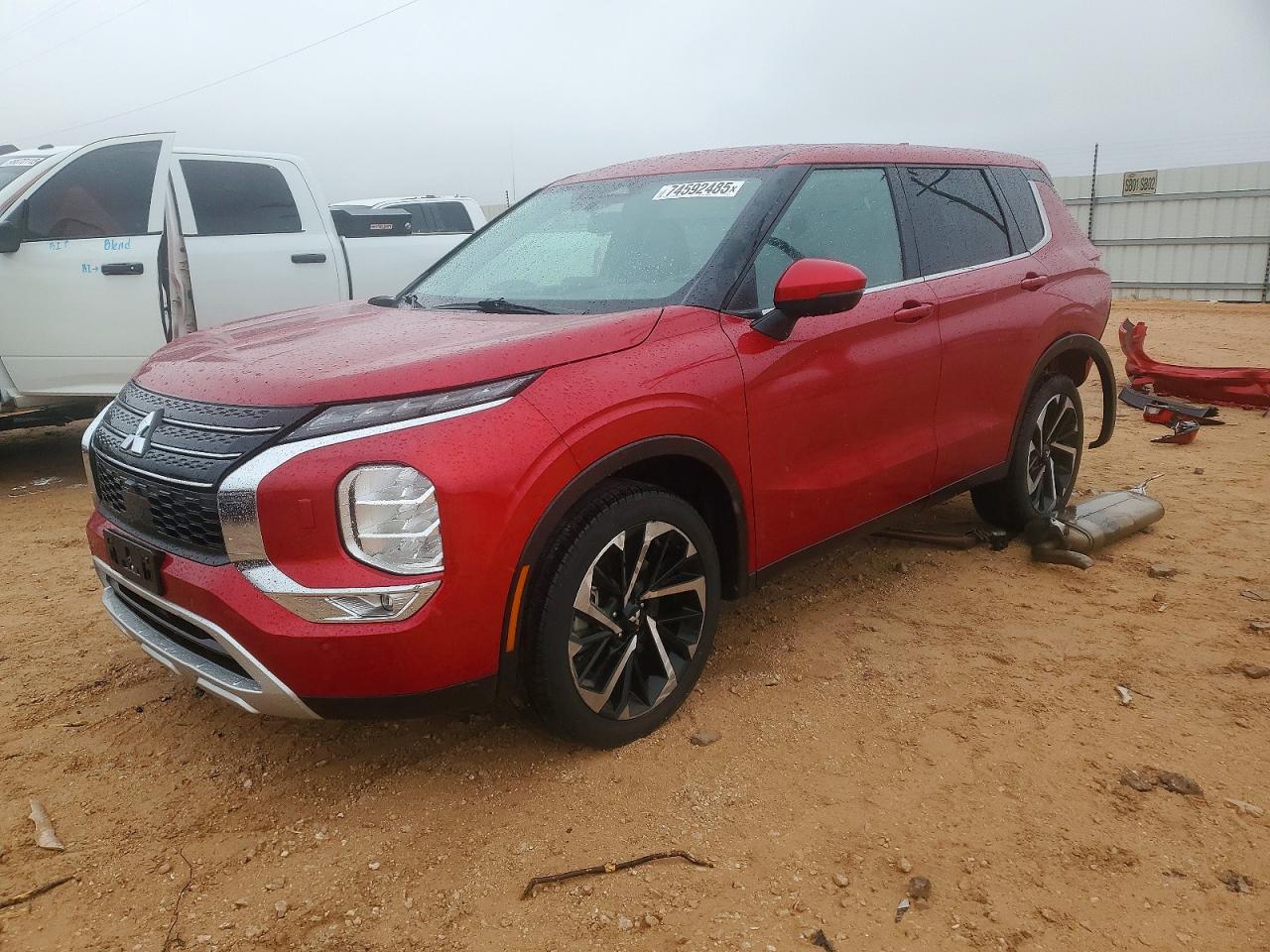 MITSUBISHI OUTLANDER 2024
