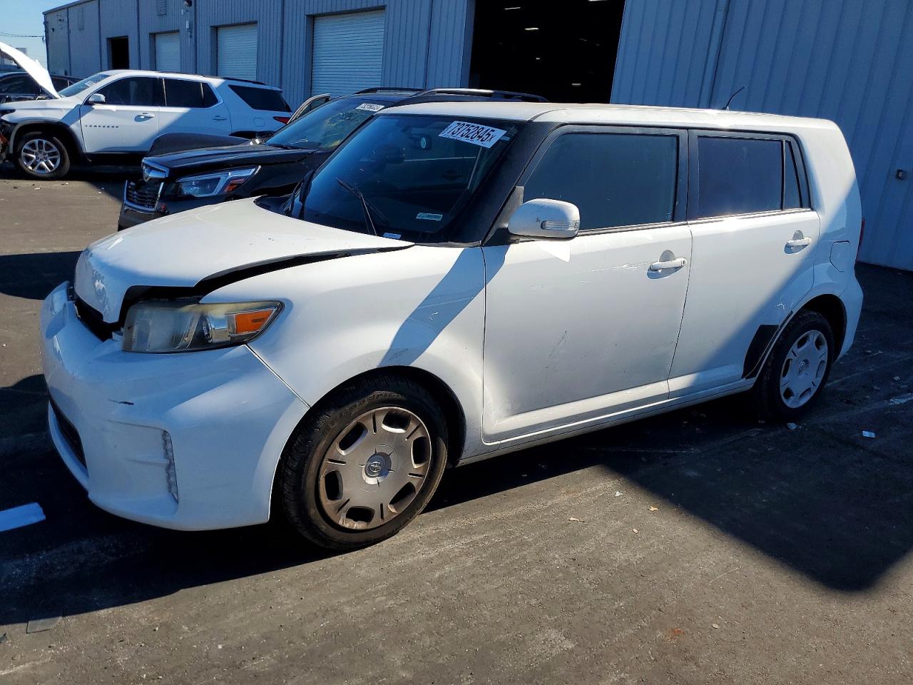 TOYOTA SCION XB 2013