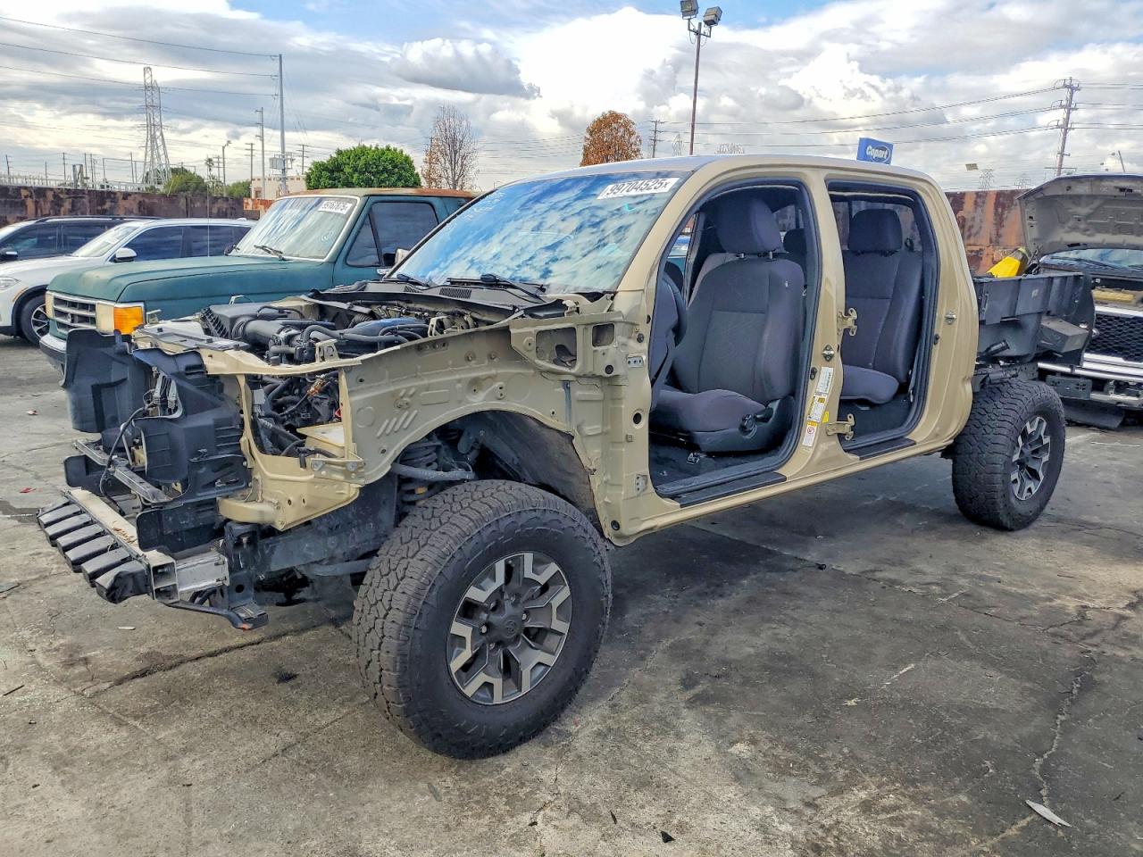 TOYOTA TACOMA DOU 2018