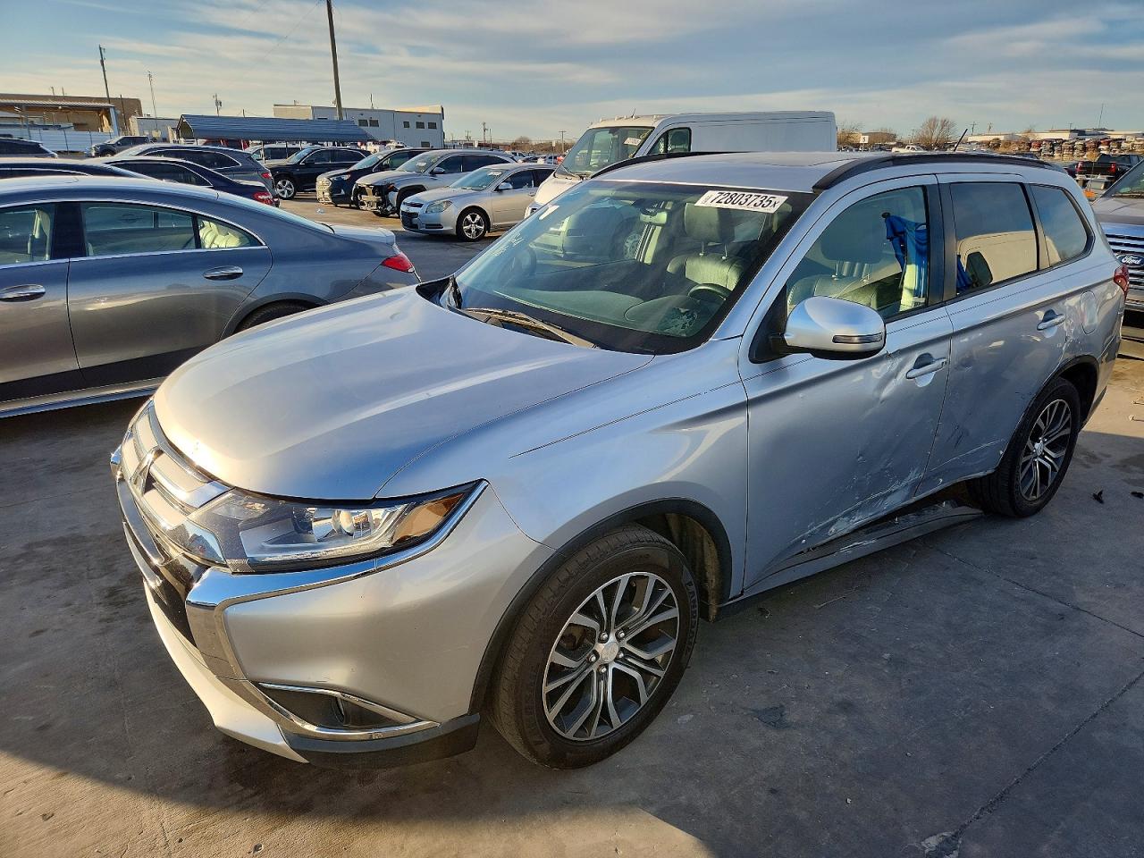 MITSUBISHI OUTLANDER 2016